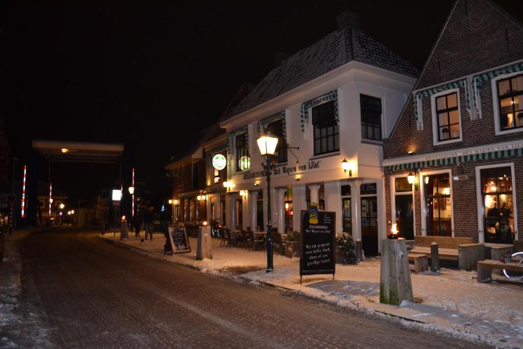 Stadsherberg 'Het Wapen Van Ijlst' Extérieur photo